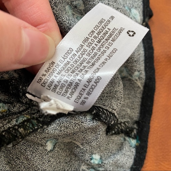 Wild Fable Peplum Floral Button Blouse | Black | XS - Picture 11 of 11